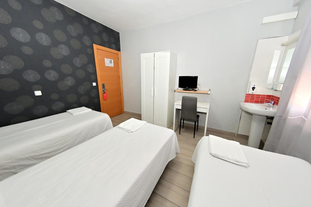 Hostal Falfes Μαδρίτη Εξωτερικό φωτογραφία