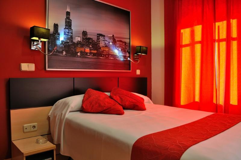Hostal Falfes Μαδρίτη Εξωτερικό φωτογραφία