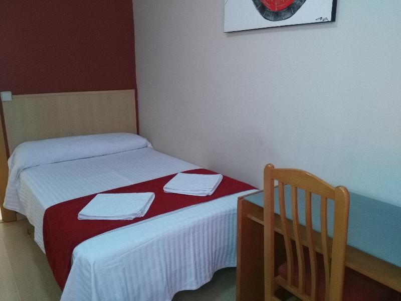 Hostal Falfes Μαδρίτη Εξωτερικό φωτογραφία
